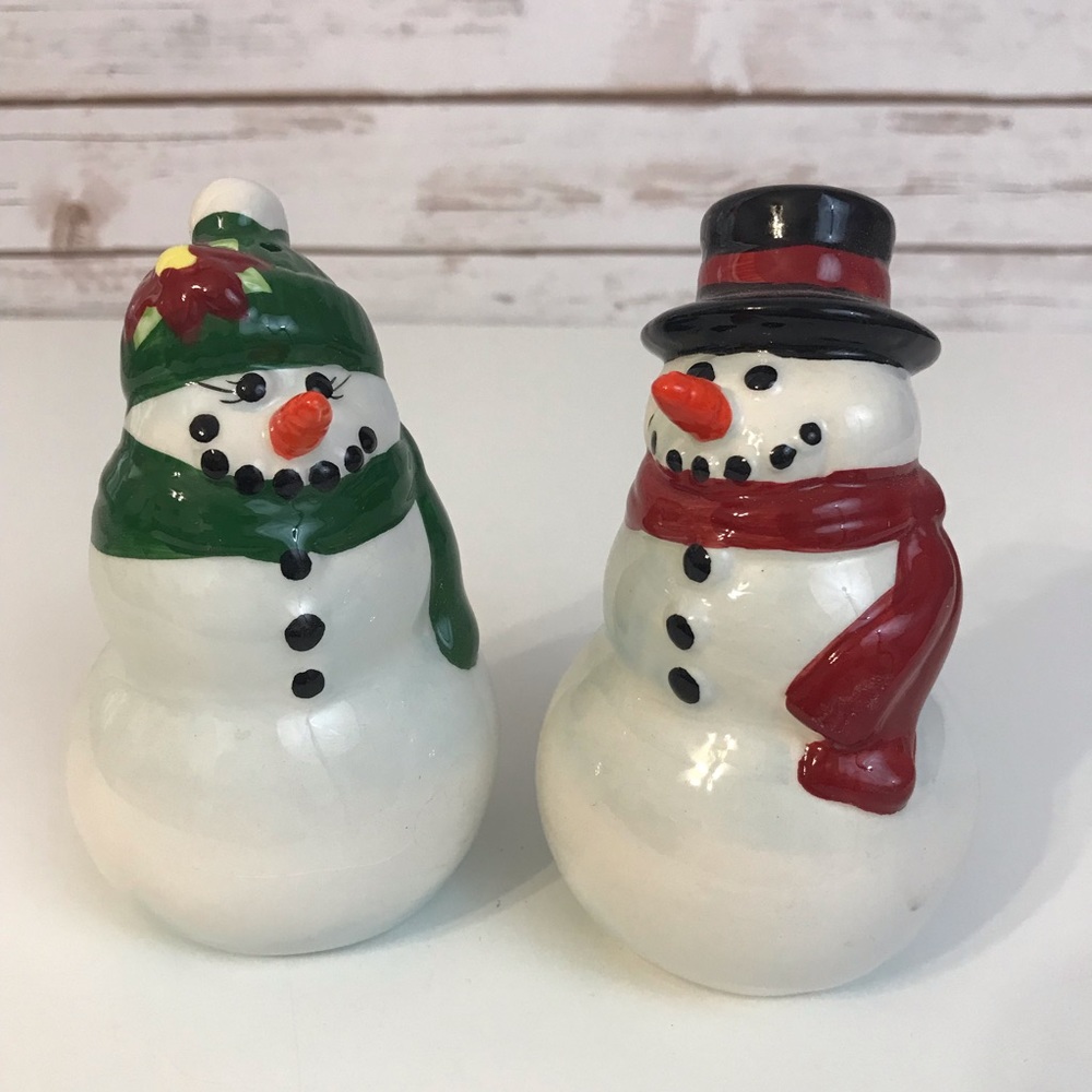 Publix Snowfolk Salt & Pepper Shakers